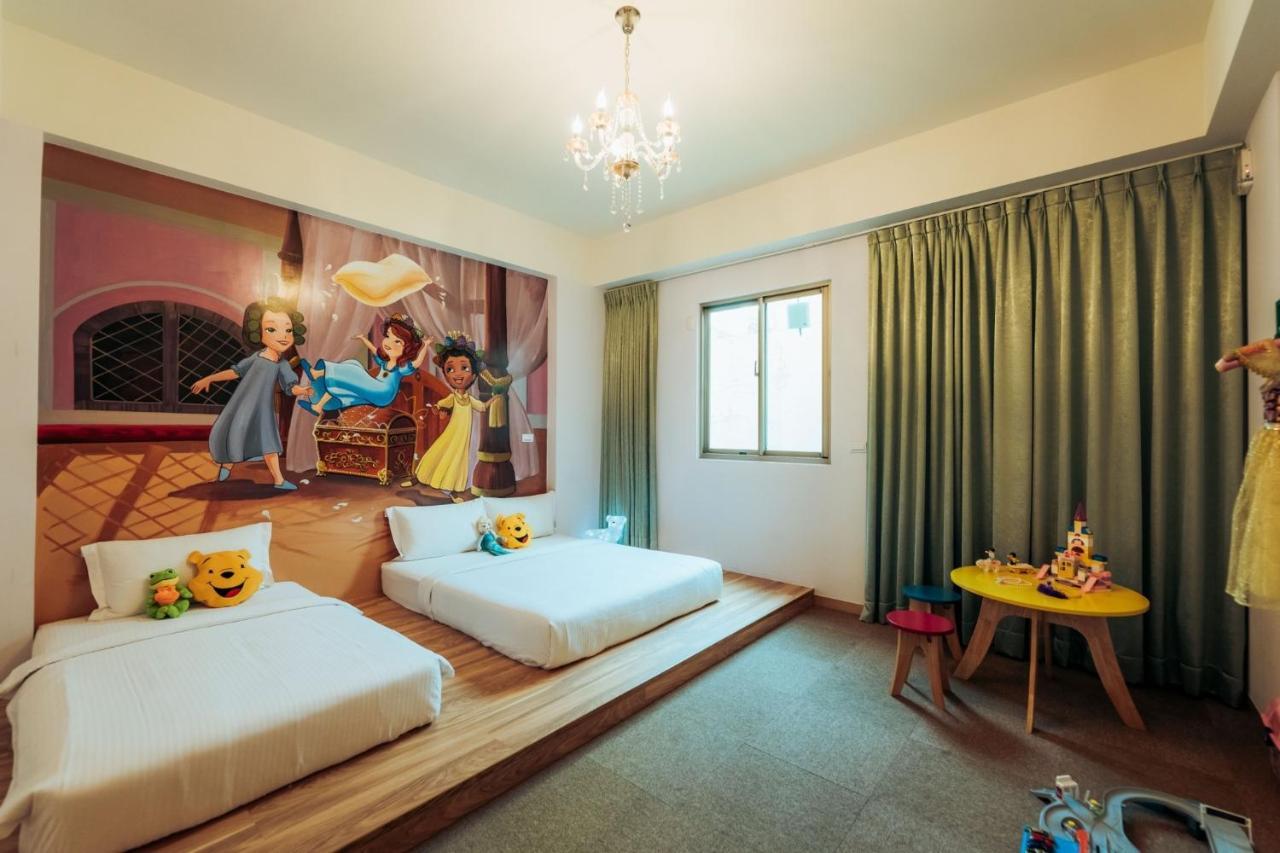 Elsa House Hotel Tainan Exterior photo