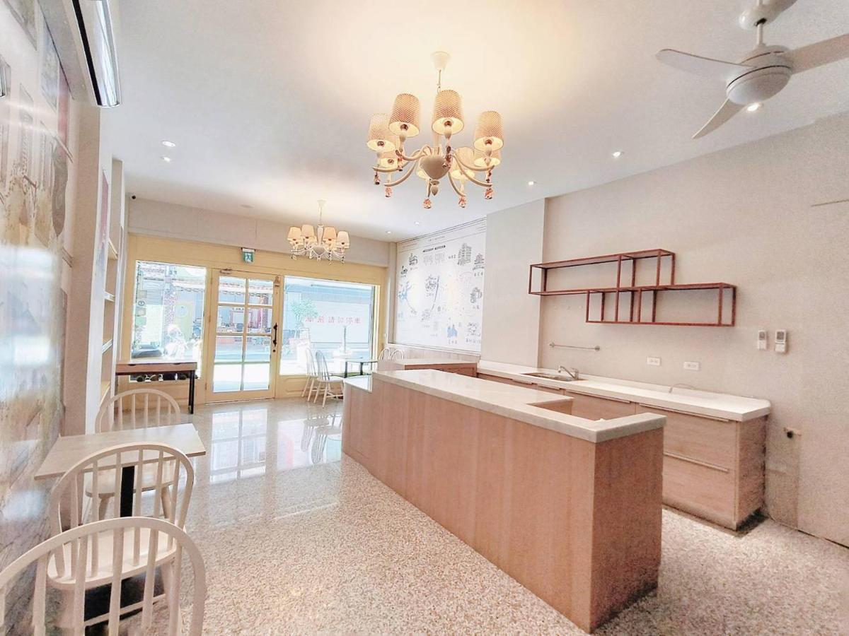 Elsa House Hotel Tainan Exterior photo